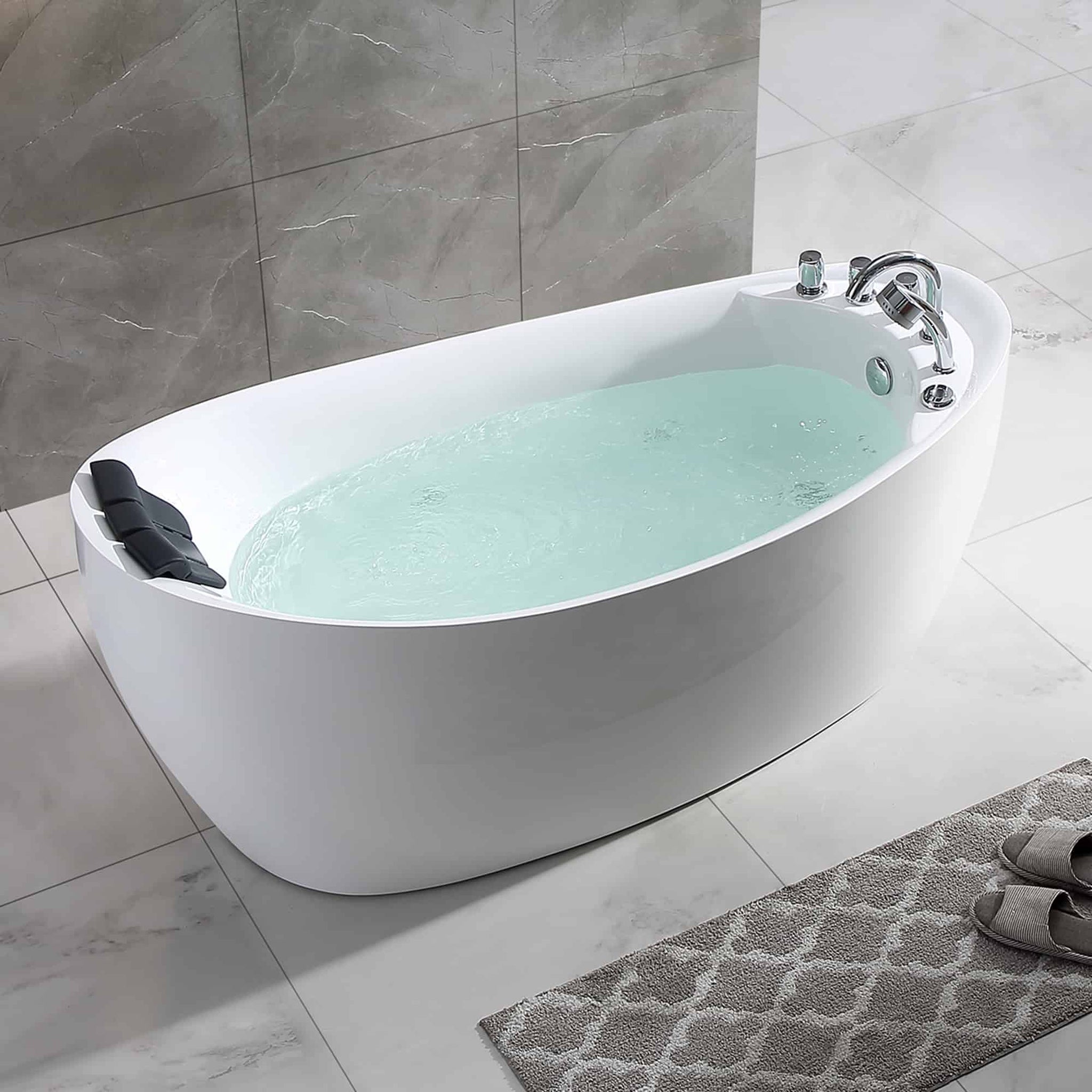 Empava, Empava 67" White Freestanding Oval Whirlpool Bathtub - 67AIS02